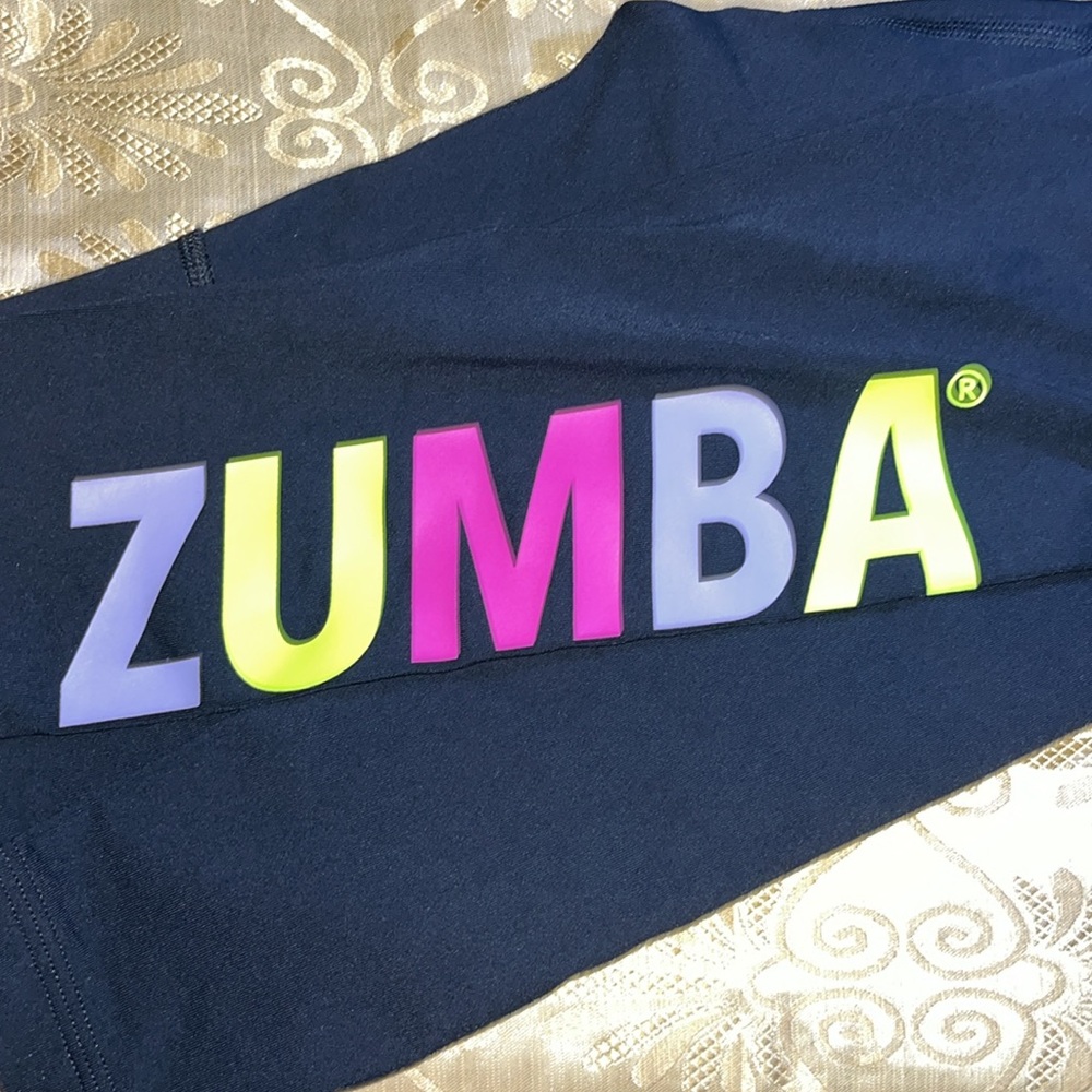 ZUMBAWEAR Original Leggings Size Medium Women’s NWOT $65